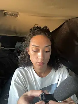 starrynikki online show from January 2025 09:47:02 PM