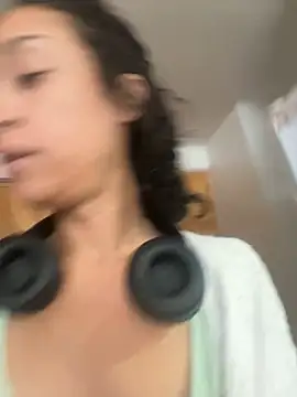 starrynikki online show from January 2025 08:31:02 PM