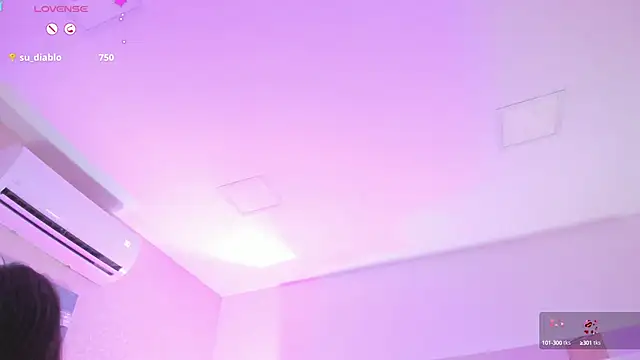 Chloe evans   online show from January 2025 05:42:02 PM