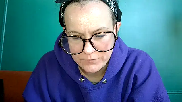 Snapshot of quinnmariexo chatting on October 2025 08:20:01 PM quinnmariexo online show from October 2025 08:20:01 PM