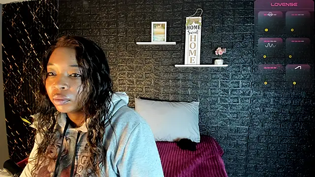 Charlotte  Brown  online show from March 2025 12:53:02 PM
