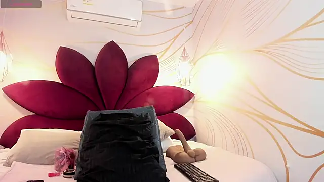 Alice simpson1 online show from February 2025 12:00:02 PM