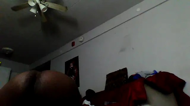 Snapshot of bigdick5157 chatting on November 2025 06:33:02 AM bigdick5157 online show from November 2025 06:33:02 AM