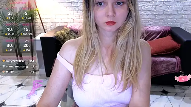 Snapshot of SmilingEmily_ chatting on January 2025 09:59:02 AM SmilingEmily online show from January 2025 09:59:02 AM