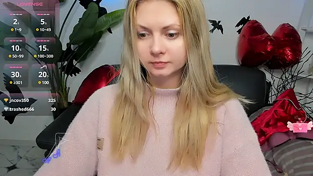Snapshot of SmilingEmily_ chatting on February 2025 10:37:02 AM SmilingEmily online show from February 2025 10:37:02 AM