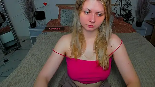 Snapshot of SmilingEmily_ chatting on March 2025 07:36:01 AM SmilingEmily online show from March 2025 07:36:01 AM