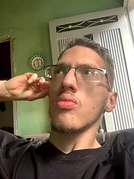 Snapshot of SOYMRX chatting on November 2025 09:38:02 PM SOYMRX online show from November 2025 09:38:02 PM