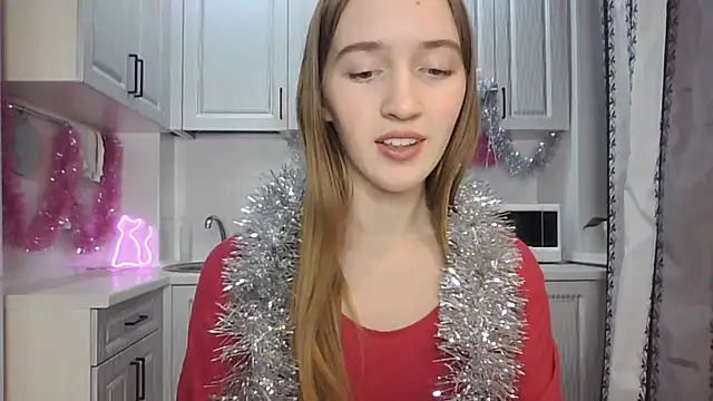 leslie my lovee online show from December 2024 08:14:02 PM
