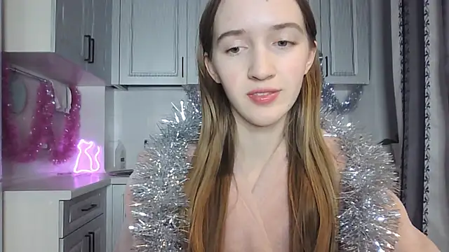 leslie my lovee online show from December 2024 12:14:02 AM