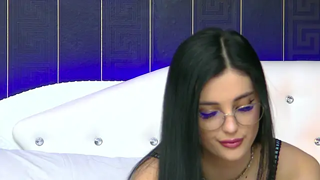 Snapshot of SophiaVilner chatting on January 2025 07:28:02 PM SophiaVilner online show from January 2025 07:28:02 PM