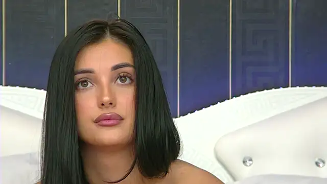 SophiaVilner online show from December 2025 07:53:02 PM