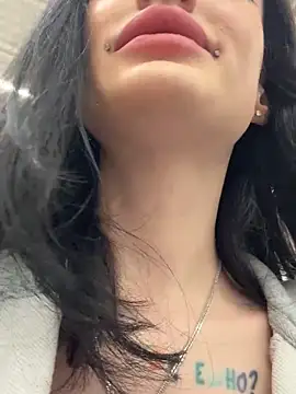 Snapshot of Melissa_crazy chatting on October 2025 03:36:02 PM Melissa crazy online show from October 2025 03:36:02 PM