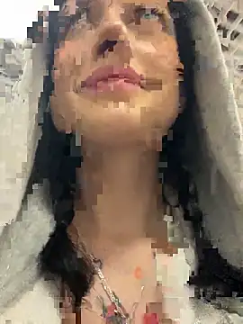 Snapshot of Melissa_crazy chatting on November 2025 04:19:01 PM Melissa crazy online show from November 2025 04:19:01 PM