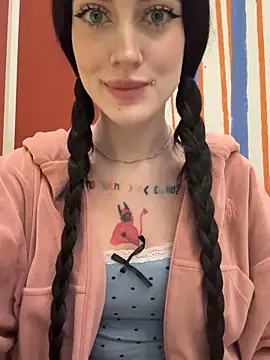 Snapshot of Melissa_crazy chatting on November 2025 03:22:01 PM Melissa crazy online show from November 2025 03:22:01 PM