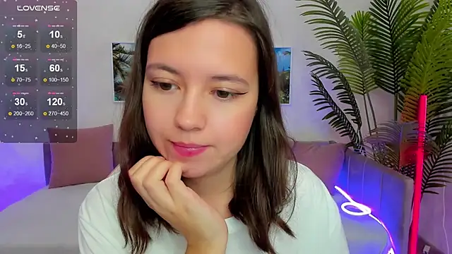 Snapshot of Lina_Brownie chatting on October 2025 02:29:01 AM Lina Brownie online show from October 2025 02:29:01 AM