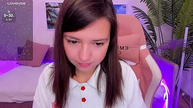 Snapshot of Lina_Brownie chatting on October 2025 02:44:01 AM Lina Brownie online show from October 2025 02:44:01 AM