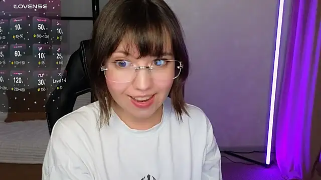 Snapshot of Lina_Brownie chatting on November 2025 03:14:02 PM Lina Brownie online show from November 2025 03:14:02 PM