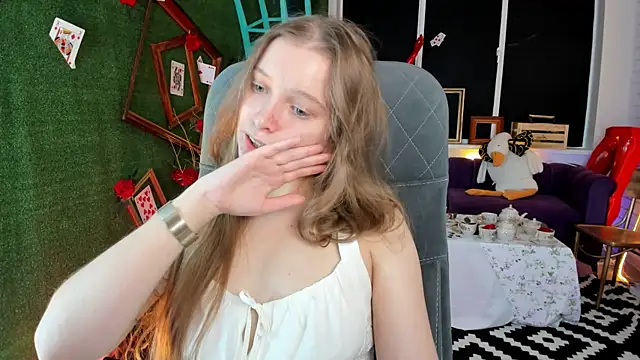 MayaSinabon online show from February 2025 03:17:02 PM