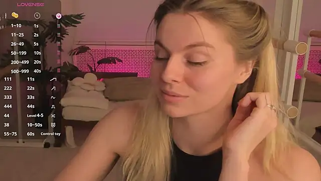 Snapshot of _faptax chatting on January 2025 06:33:01 AM faptax online show from January 2025 06:33:01 AM