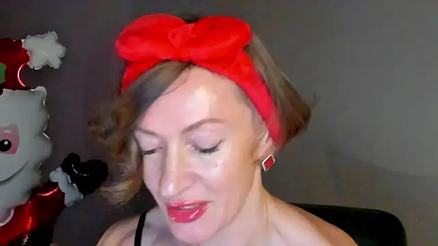 Snapshot of Dorothy_Meyer chatting on December 2024 03:04:02 AM Dorothy Meyer online show from December 2024 03:04:02 AM