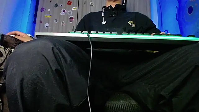 zacwatson  online show from February 2025 06:56:01 AM