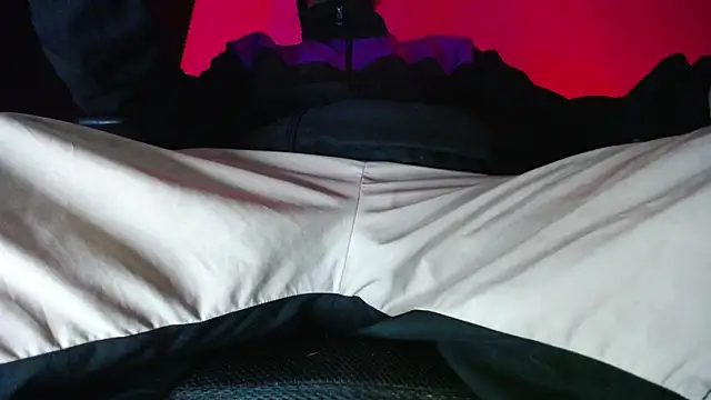 zacwatson  online show from November 2025 01:48:01 AM