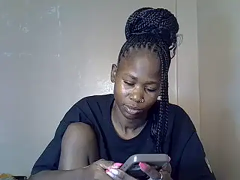 SexxyTerry online show from December 2024 05:00:01 PM