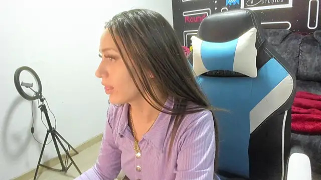 Snapshot of Carolina_hernandez22 chatting on January 2025 02:20:01 AM Carolina hernandez22 online show from January 2025 02:20:01 AM