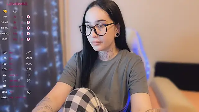 Snapshot of AnastasiaSun chatting on October 2025 03:56:02 PM AnastasiaSun online show from October 2025 03:56:02 PM