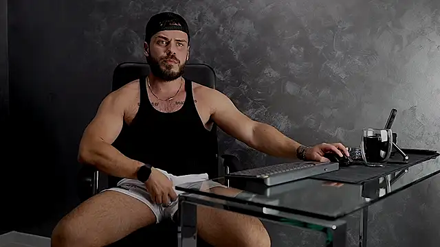 juliusmasters online show from October 2025 09:15:02 PM