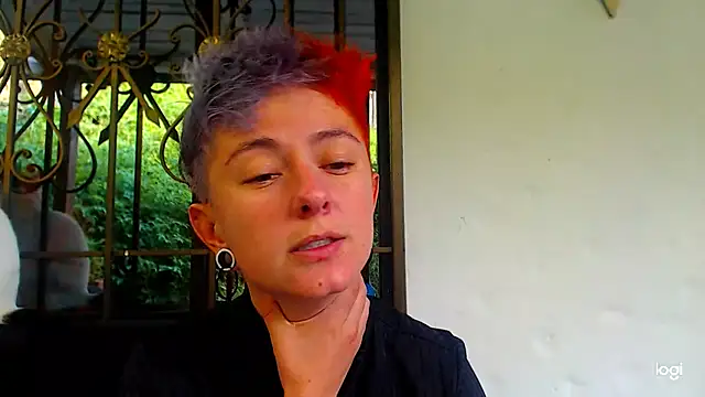 tomboyblue online show from December 2024 09:44:01 PM