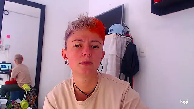 tomboyblue online show from December 2024 08:18:01 PM