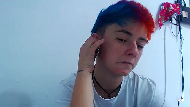 tomboyblue online show from December 2024 08:21:02 PM