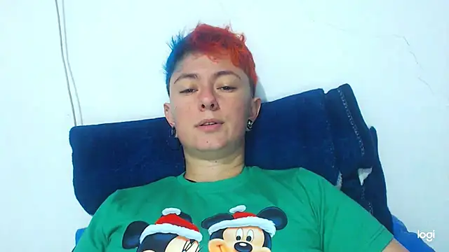 tomboyblue online show from December 2024 10:52:02 PM