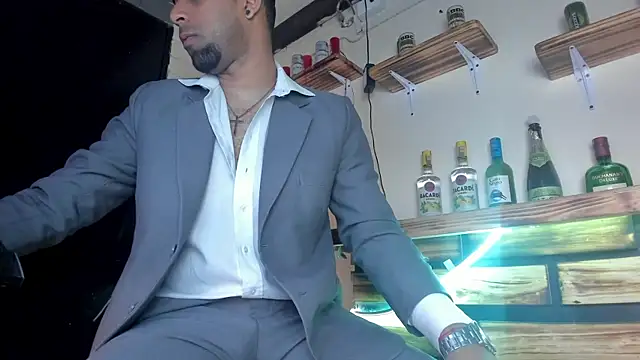 Paolo johnson online show from October 2025 11:42:02 AM