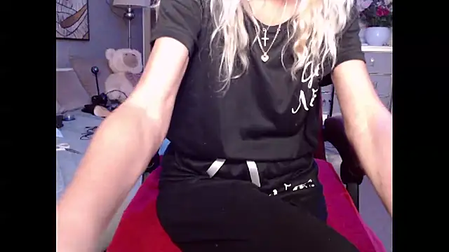 HornyMilf 555 online show from October 2025 11:38:02 AM