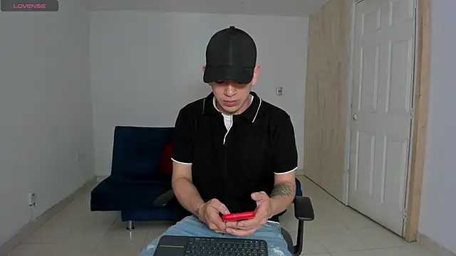 Ares Johnson online show from September 2025 11:24:01 AM