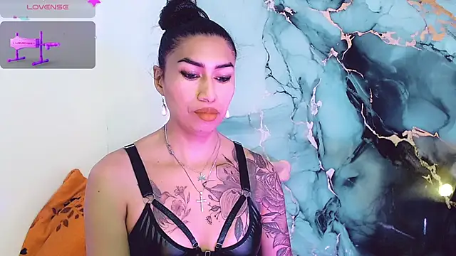 khiara moretti online show from November 2025 11:22:01 AM