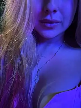 Snapshot of Amber_Martins_ chatting on February 2025 06:33:01 AM Amber Martins online show from February 2025 06:33:01 AM