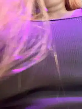 Snapshot of Amber_Martins_ chatting on March 2025 06:00:02 PM Amber Martins online show from March 2025 06:00:02 PM