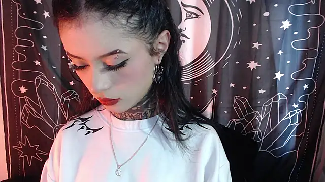 Isabella  dark online show from January 2025 10:07:02 PM