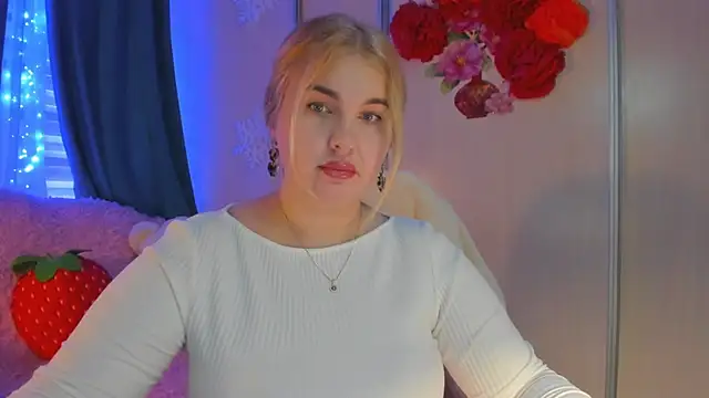 CoraSwon online show from February 2025 08:18:02 AM