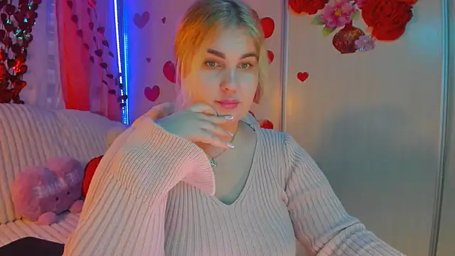 CoraSwon online show from February 2025 03:40:01 PM