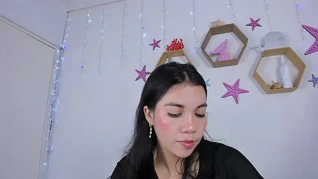 Emiily Parkerr online show from December 2024 03:04:02 AM