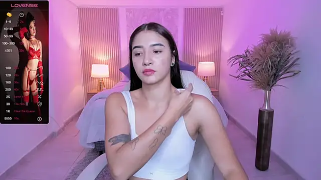 Antonella Grayy online show from October 2025 10:59:02 AM