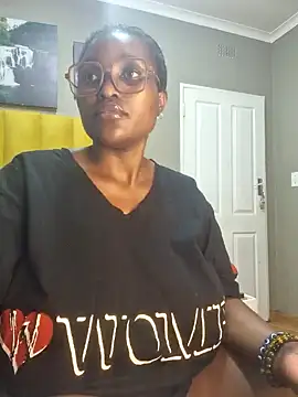 Bustygoddess32 online show from December 2024 11:28:01 PM