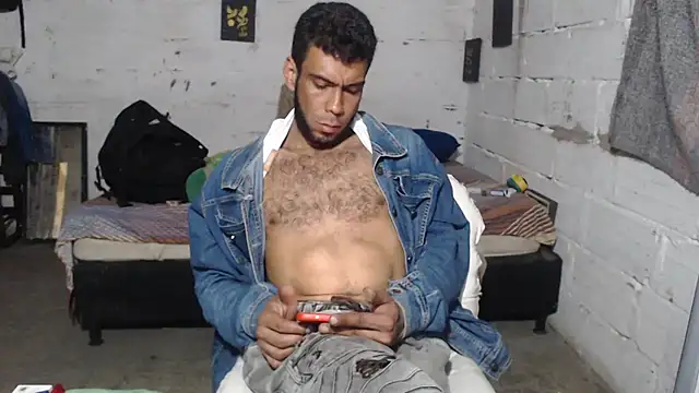 Snapshot of erik_alexander chatting on November 2025 02:12:01 AM erik alexander online show from November 2025 02:12:01 AM