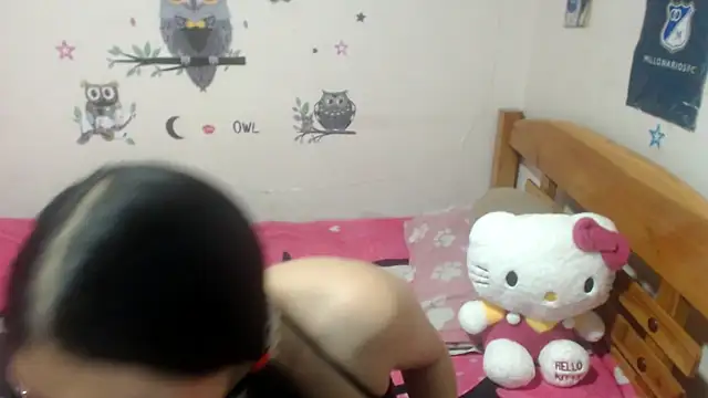 montthbluee online show from November 2025 04:57:01 AM