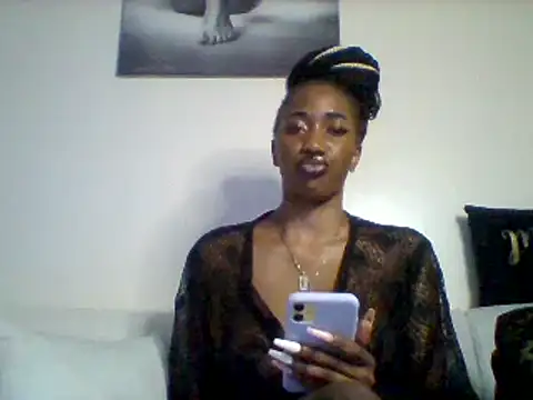 Queeen model online show from January 2025 10:50:01 PM