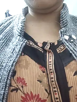 Snapshot of Aaradhya chatting on December 2024 01:38:02 AM Aaradhya online show from December 2024 01:38:02 AM